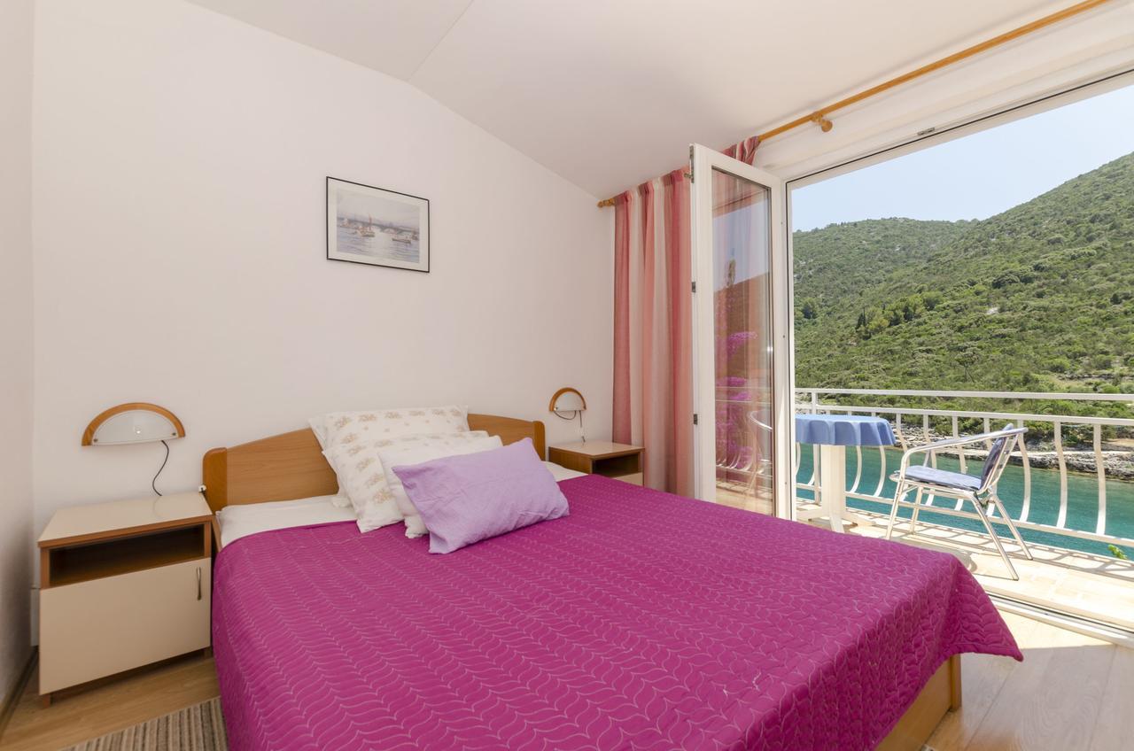 Apartments Dinko Gdinj 외부 사진