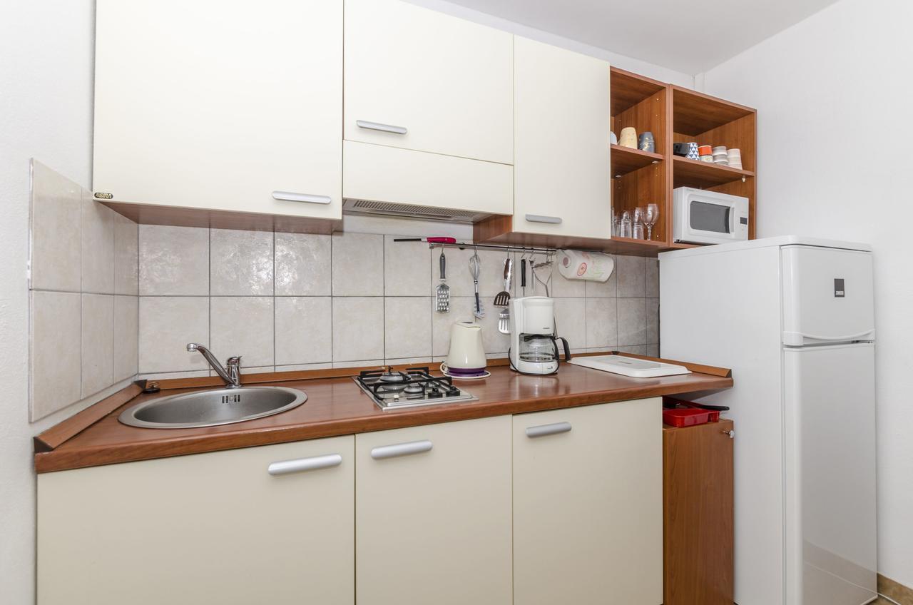 Apartments Dinko Gdinj 외부 사진