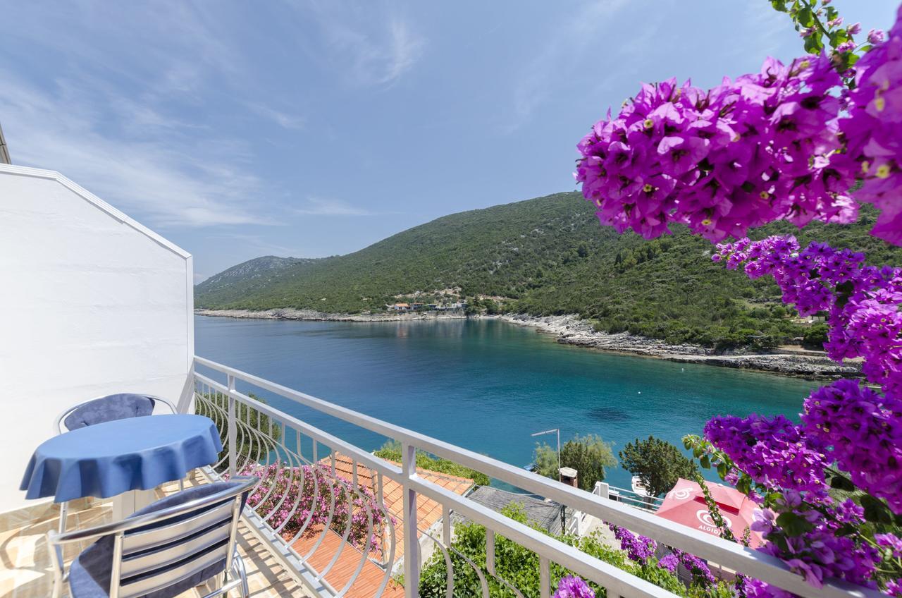 Apartments Dinko Gdinj 외부 사진